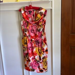 Charming AGN floral fitted dress, with pocket! 10